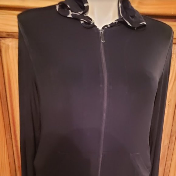 CHICO'S  SZ 2 Zip-Front Hoodie Jacket Black with animal print SZ 2 - Picture 1 of 4
